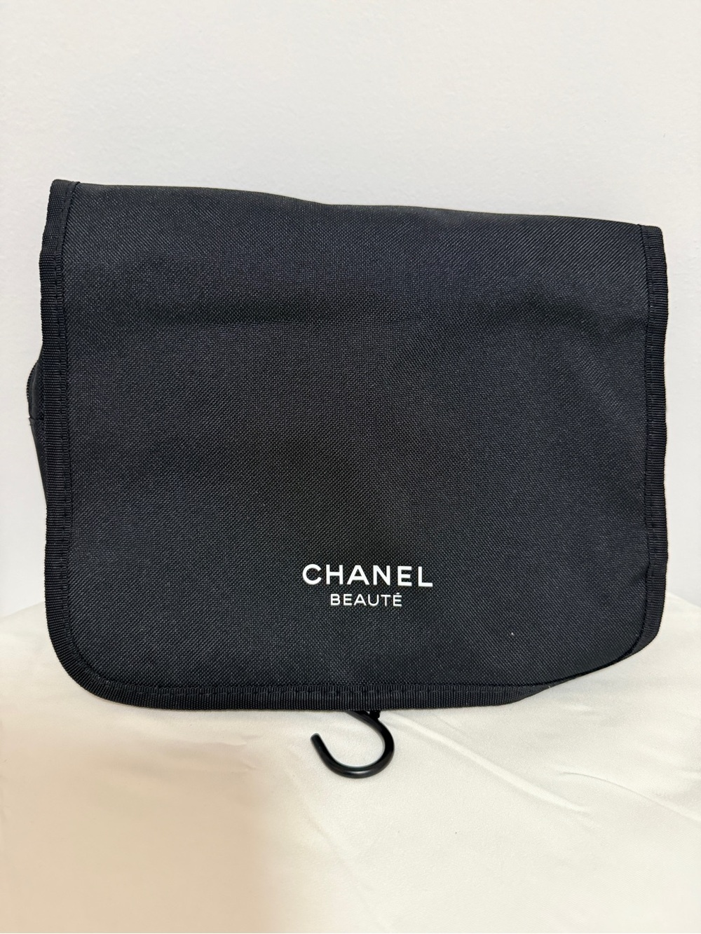 Black Cosmetic Bag Travel Organizer Pouch - Picture 2 of 7